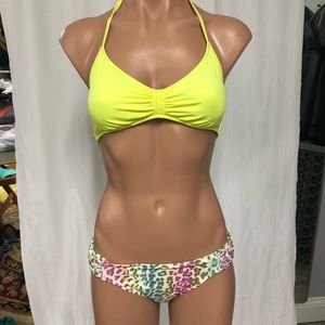 VS Bikini neon